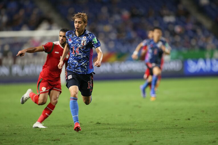 伊東純也ら前線の選手による「相手の最終ラインを破る動き」も、この試合を勝ち切るためには必要な要素だった　©JMPA