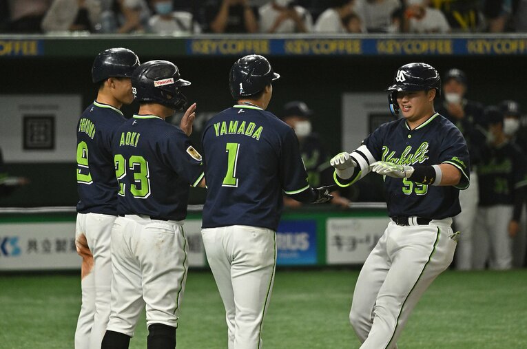 交流戦MVPに輝いた村上の打棒は交流戦でも凄まじかった　©Hideki Sugiyama