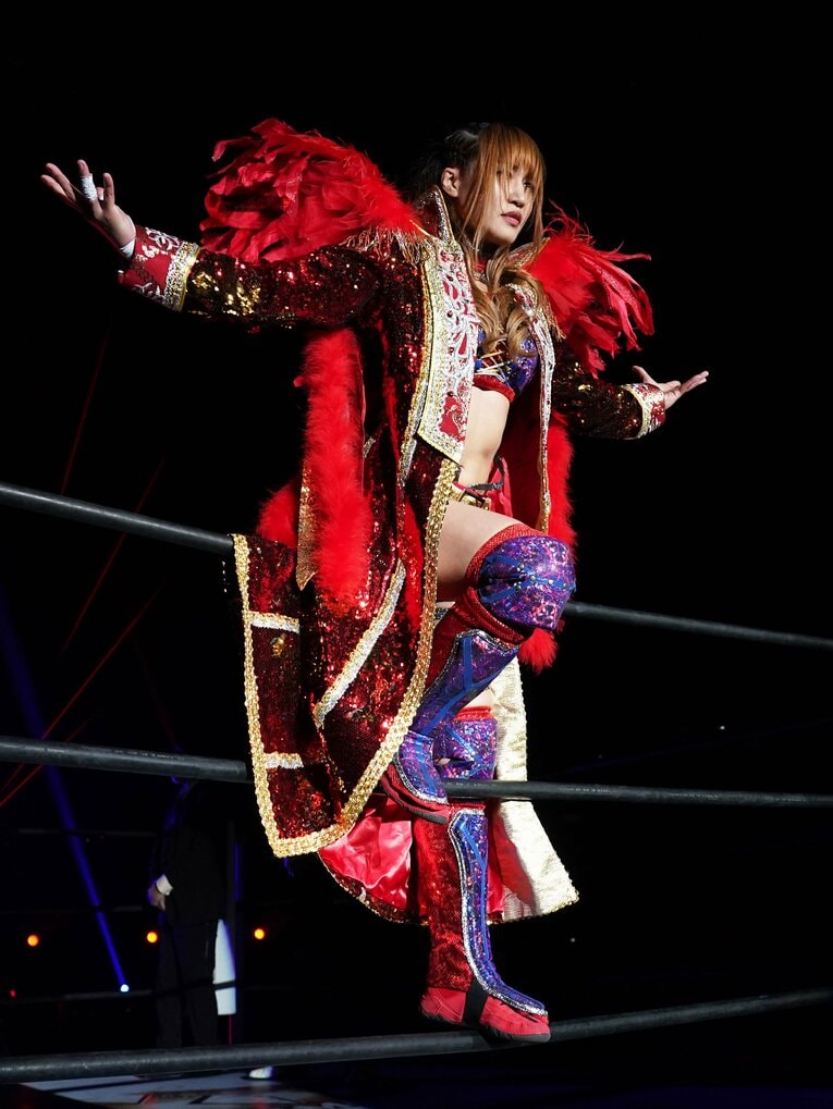 「家出して3カ月の漫喫暮らし」「枕をしたら仕事をやるよ」壮絶な過去を超えてスターダムの朱里が亡き母に誓う“赤いベルト”の夢(7)