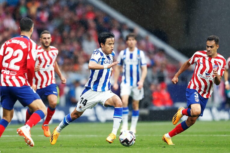 「クボを無効化する」要警戒した闘将シメオネが久保建英の技に呆然…ソシエダCL確定にカメラマンが思い出した「クボはフィットするよ」(20)