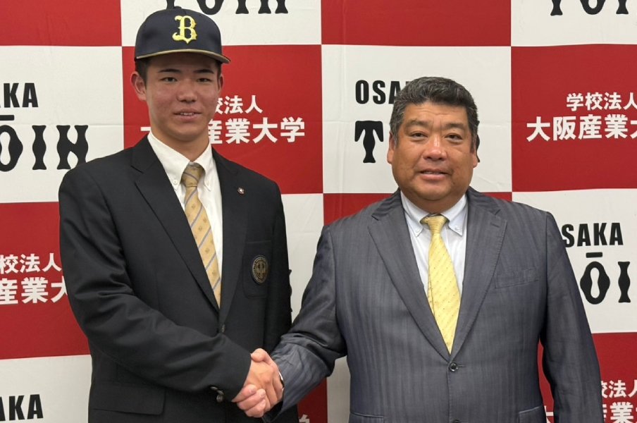ドラフトウラ話《オリックス2位指名》大阪桐蔭エースは“複雑な表情”で親友を語った…主将がまさかの指名漏れ「あまりに酷です…」部長もポツリ、記者が密着＜Number Web＞ photograph by Yuji Yanagawa