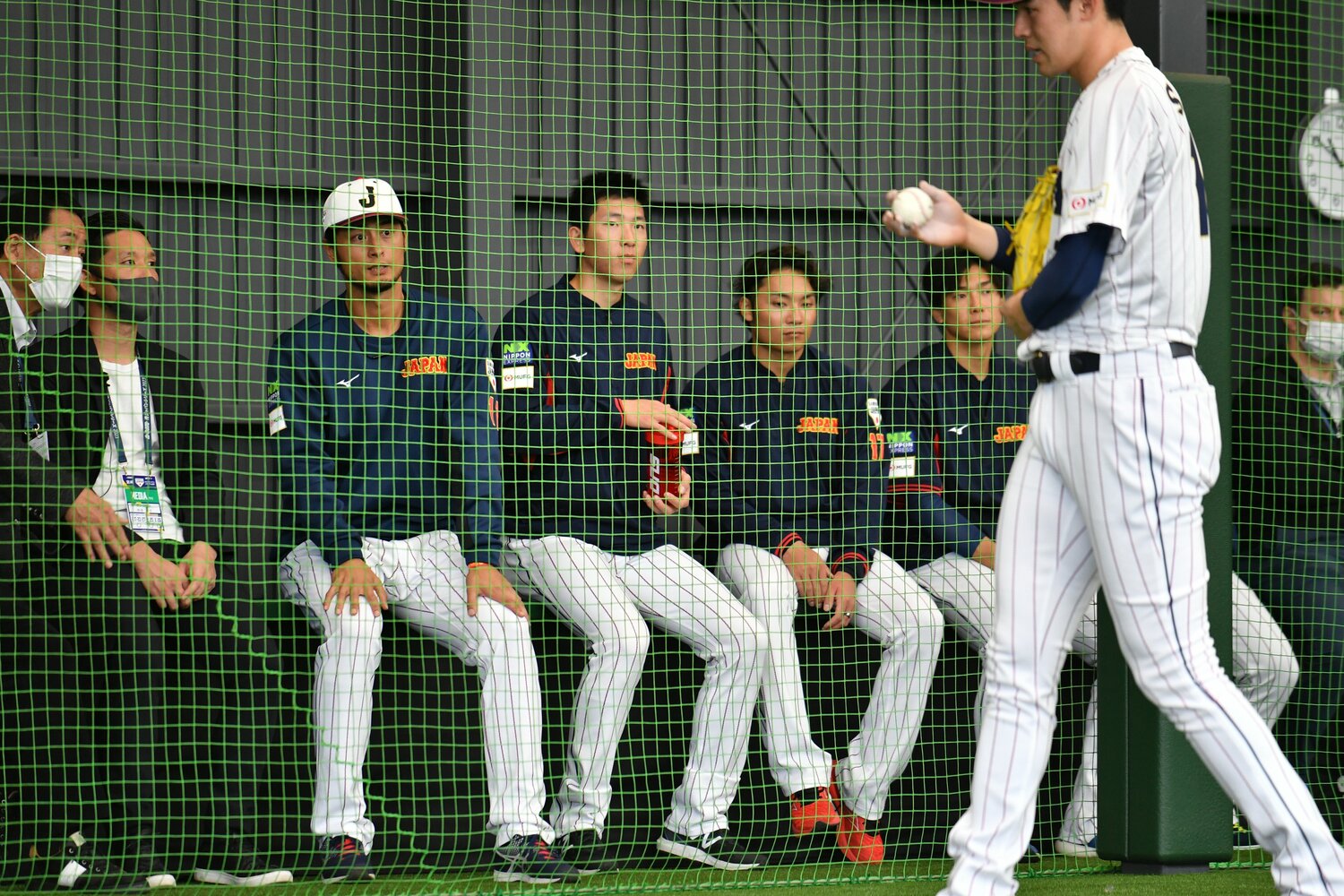 佐々木の投球にダルビッシュら投手陣も熱視線をおくる ©︎Hideki Sugiyama