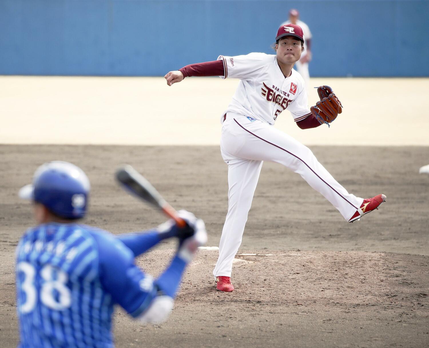 楽天・瀧中暸太投手。龍谷大卒業後、ホンダ鈴鹿で3年間活躍。2019年ドラフト6位で楽天入り　©KYODO