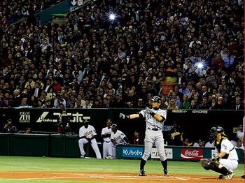 ロンドンで公式戦を開催。MLBの世界戦略は欧州へ。～野球における「未開の地」は開拓できるのか～＜Number Web＞ photograph by Yukihito Taguchi