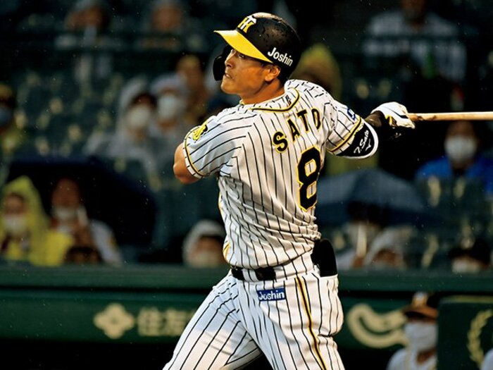 佐藤輝明「面白くなければプロじゃない」~新時代の咆哮~<Number Web> photograph by Hideki Sugiyama