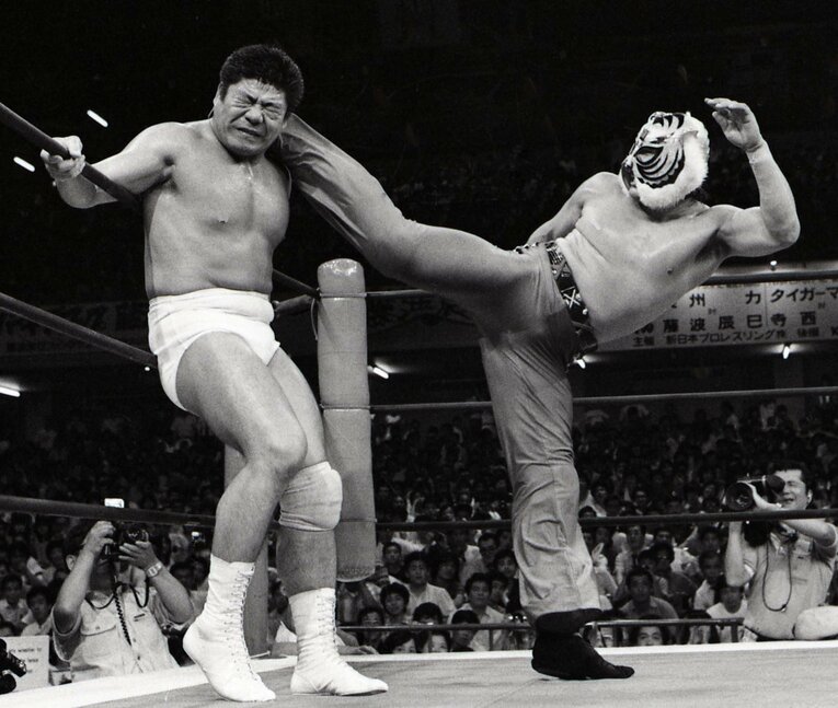 タイガーマスク最後の試合となった寺西勇戦（1983年8月4日）　©東京スポーツ新聞社