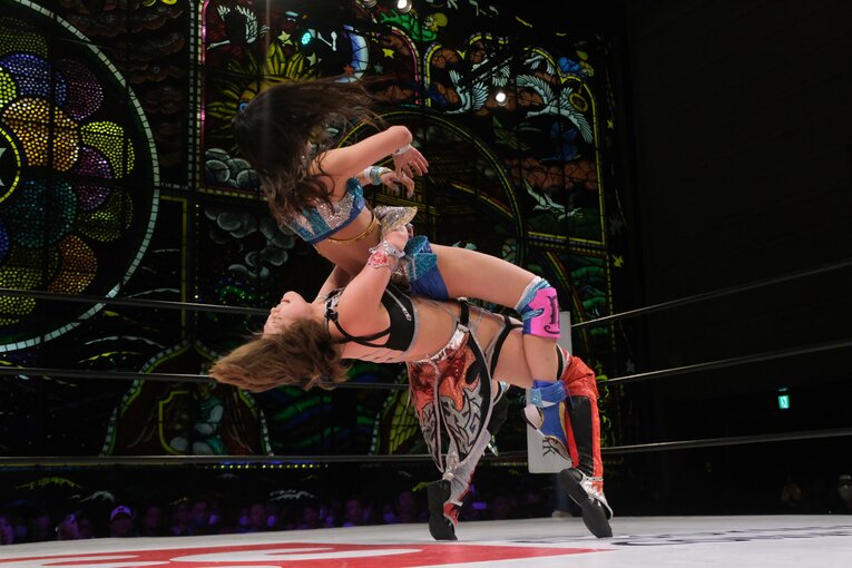 「私はスターダムの“超新星”」女子プロレスラー・天咲光由（21歳）に芽生えた責任感…退団直前の林下詩美が讃えた「2年間の成長」とは(42)