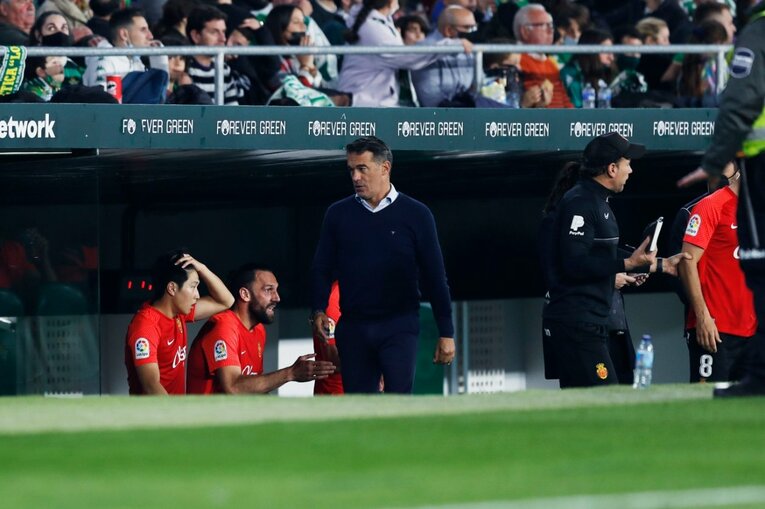 森保監督が久保建英をスペインまで見に来たのに…45分で交代　カメラマンが「終盤までいれば」と心残りを感じた理由(29)