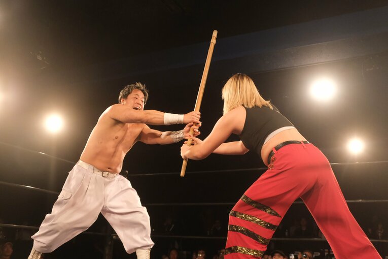 「私なんて“女もどき”なんじゃないか」タイで性別適合手術を受けたトランスジェンダー女子レスラー…エチカ・ミヤビがリングで流した涙の意味(10)