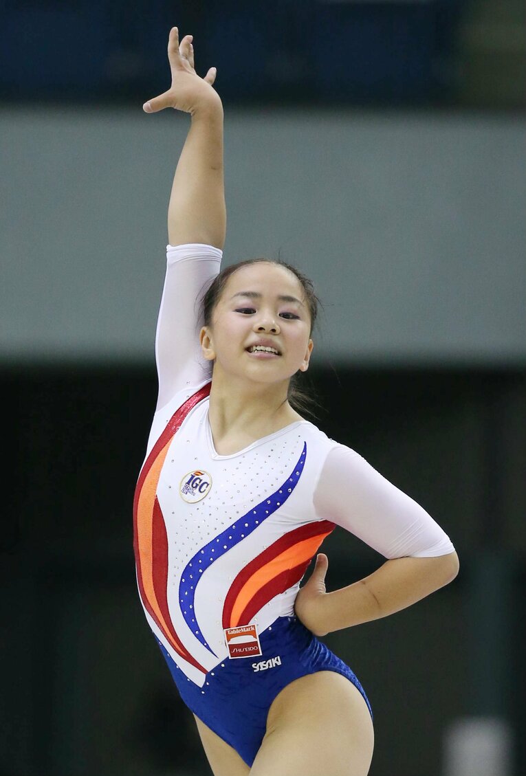 2014年全日本体操種目別ゆかで演技する村上茉愛　©JIJI PRESS
