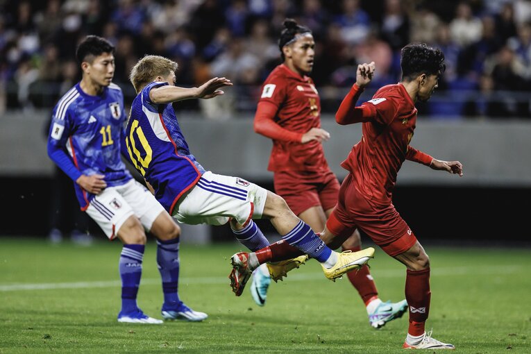 堂安律のダメ押しゴール（2枚目／全3枚）　©Kiichi Matsumoto