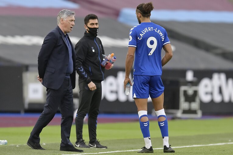 寝耳に水だったアンチェロッティの退任に、エバートンの上層部は混乱に陥った©Getty Images