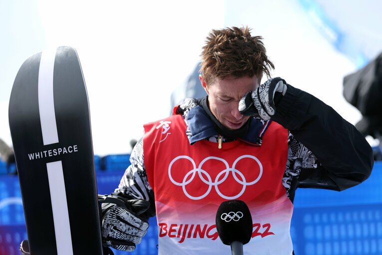 現役ラストランを4位で終えた。メディアへの質問に応えたあと、感極まるホワイト　©Getty Images