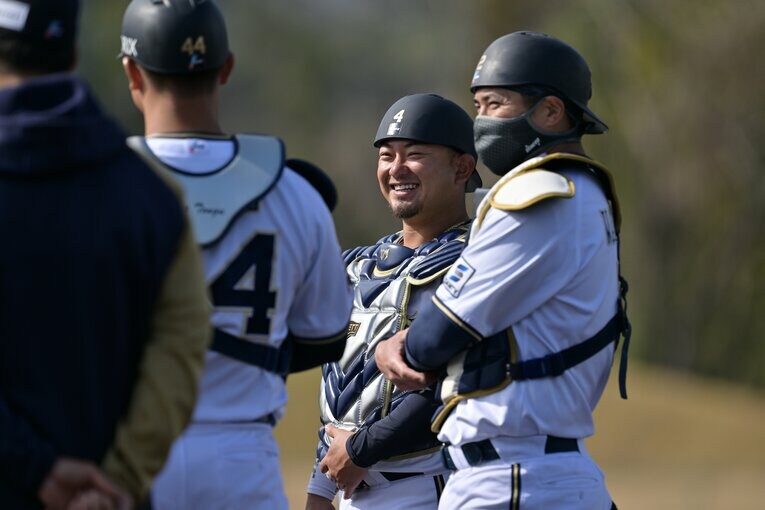 オリックスの春季キャンプで笑顔を見せた森友哉　©Hideki Sugiyama