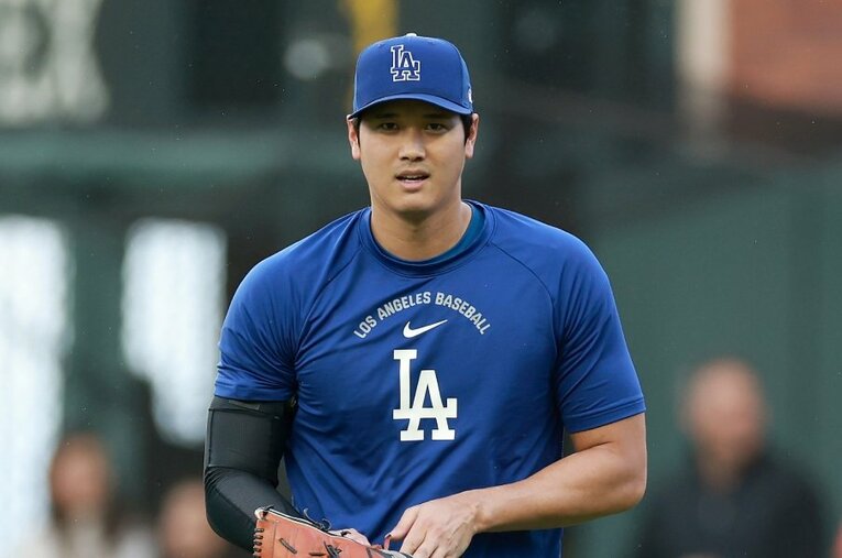 大谷翔平に適用されている「二刀流ルール」。なぜ今、アメリカで賛否？ ／ photograph by Getty Images