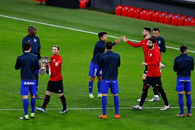 スペインスーパー杯王者を「パシージョ」でお出迎え©Daisuke Nakashima