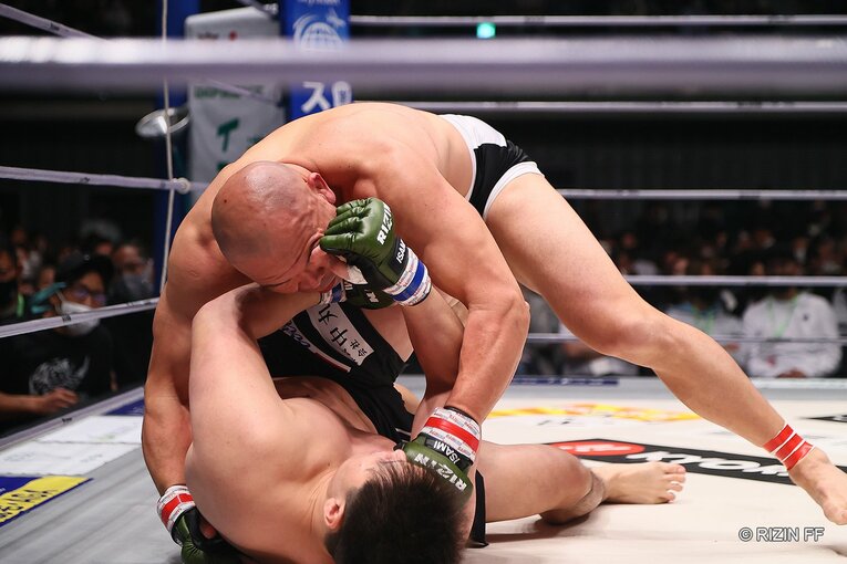 相撲界を懲戒解雇からRIZINへ…貴賢神がデビュー戦完敗でも見せた可能性とは？ 対戦した元警察官ファイターが絶賛した「凄い素質」(54)