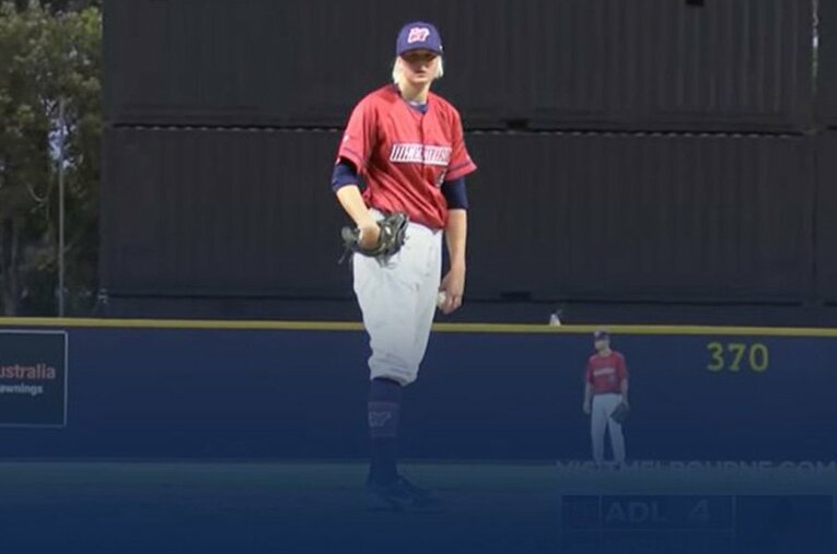 1月8日に、豪州野球リーグでデビューを飾ったメルボルン・エイシズのジェネビーブ・ビーコム投手（17） ／ photograph by 球団公式Twitterより