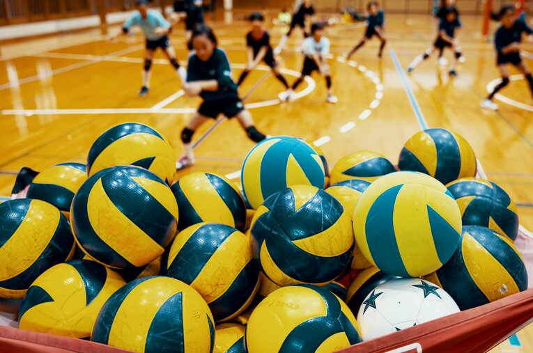高校の女子バレー部は10年間で8.4%ほど減少している（※写真はイメージ） ／ photograph by Getty Images