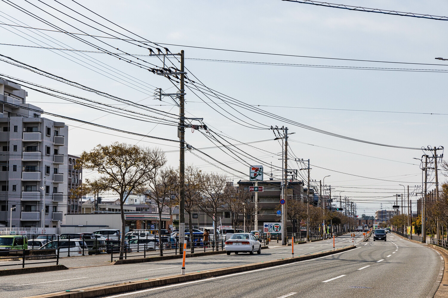 福岡県道538号線沿いを歩く