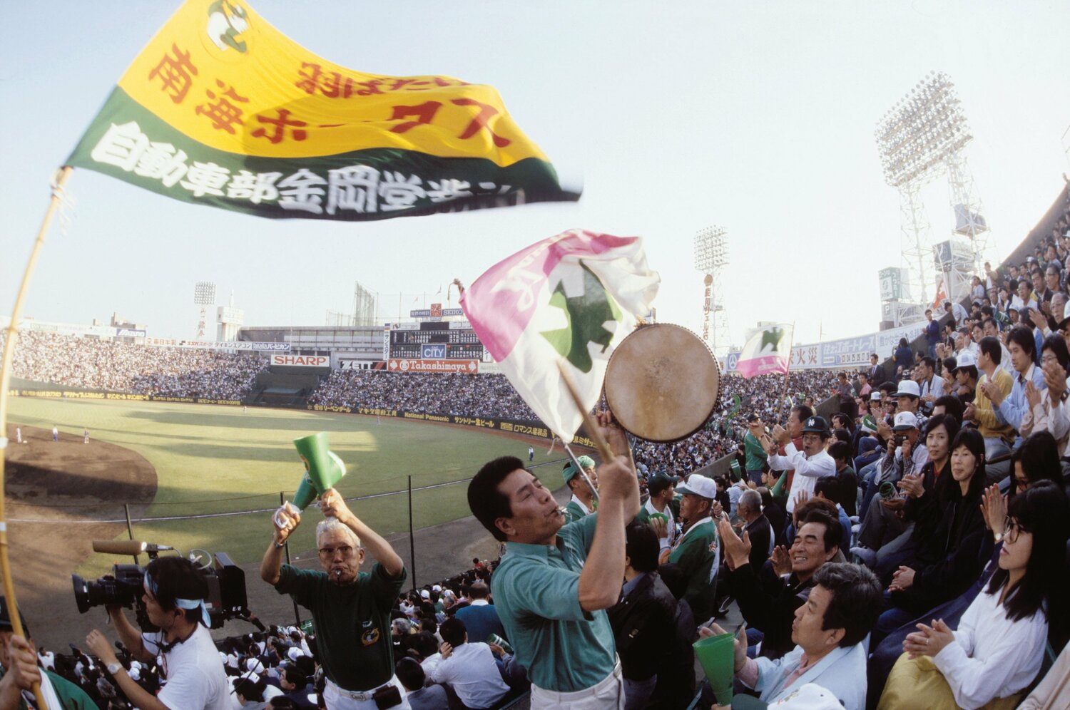 1988年10月、南海ホークス、大阪球場での最後の試合のスタンド風景　©︎JIJI PRESS