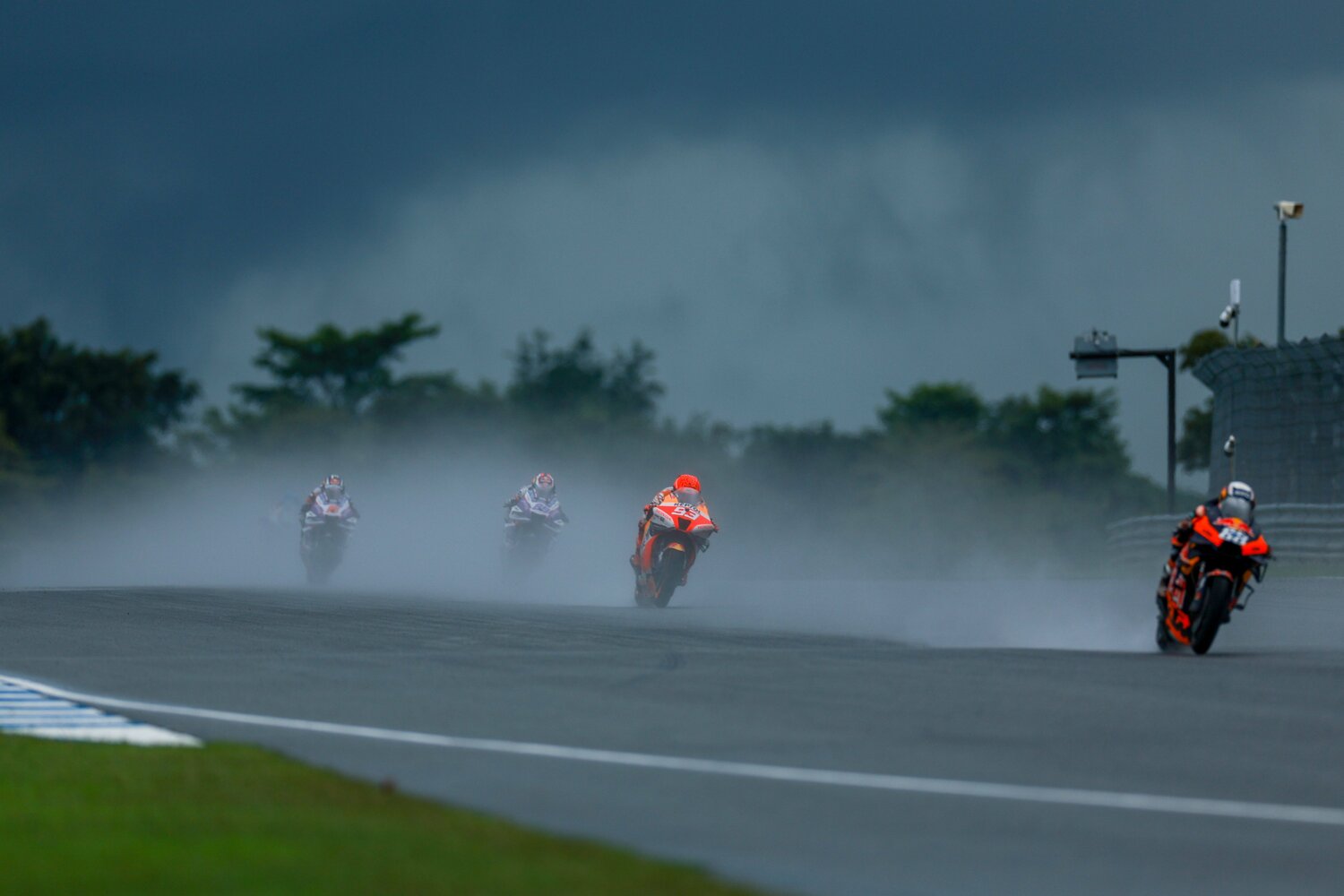 タイGPはマルケスが力を発揮しやすいウエットコンデイションだったが、KTMとドゥカティの速さに及ばなかった ©Satoshi Endo