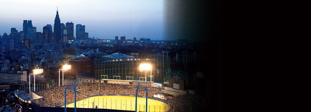 古い伝統あるスタジアムはそれ自体が財産である。～神宮＆秩父宮の再開発に思うこと～＜Number Web＞ photograph by Tamon Matsuzono