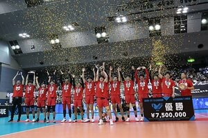 「もう絶対に逃げません。覚悟はできました」新キャプテンの“裏切り”を、山村監督はなぜ許した？【サントリー14年ぶりのVリーグ優勝】