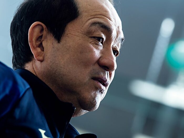 <智将の最強メソッド>風間八宏が考えるJの頂点。<Number Web> photograph by Keiichiro Natsume