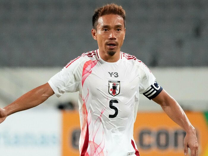 「38歳の長友佑都に、森保ジャパンはいつまでも頼っていいのか？」サッカー日本代表の論点…記者が聞いた“気になるフレーズ”「選手として認められる部分で…」＜Number Web＞ photograph by Getty Images