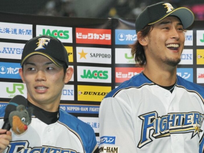 大谷翔平とダルビッシュ有が送った“元女房役”へのメッセージとは…2人の「世界一投手」に愛された大野奨太が貫いた“いぶし銀”の男道<Number Web> photograph by JIJI PRESS