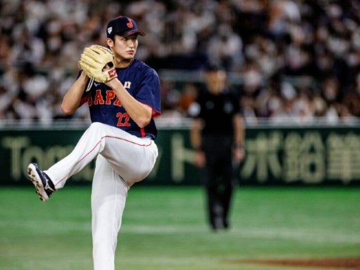 「“裸でエプロン“はだらしない体じゃダメ！」 山崎颯一郎（24歳）とは何者か？ 強靭な美ボディが繰り出す魅惑の160キロ〈侍ジャパンに追加招集〉＜Number Web＞ photograph by Kiichi Matsumoto