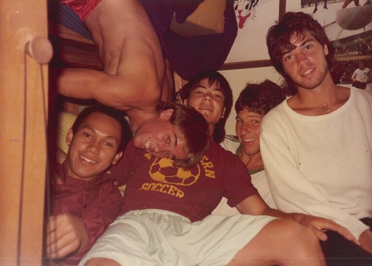 米大留学時代の川平慈英（本人提供）