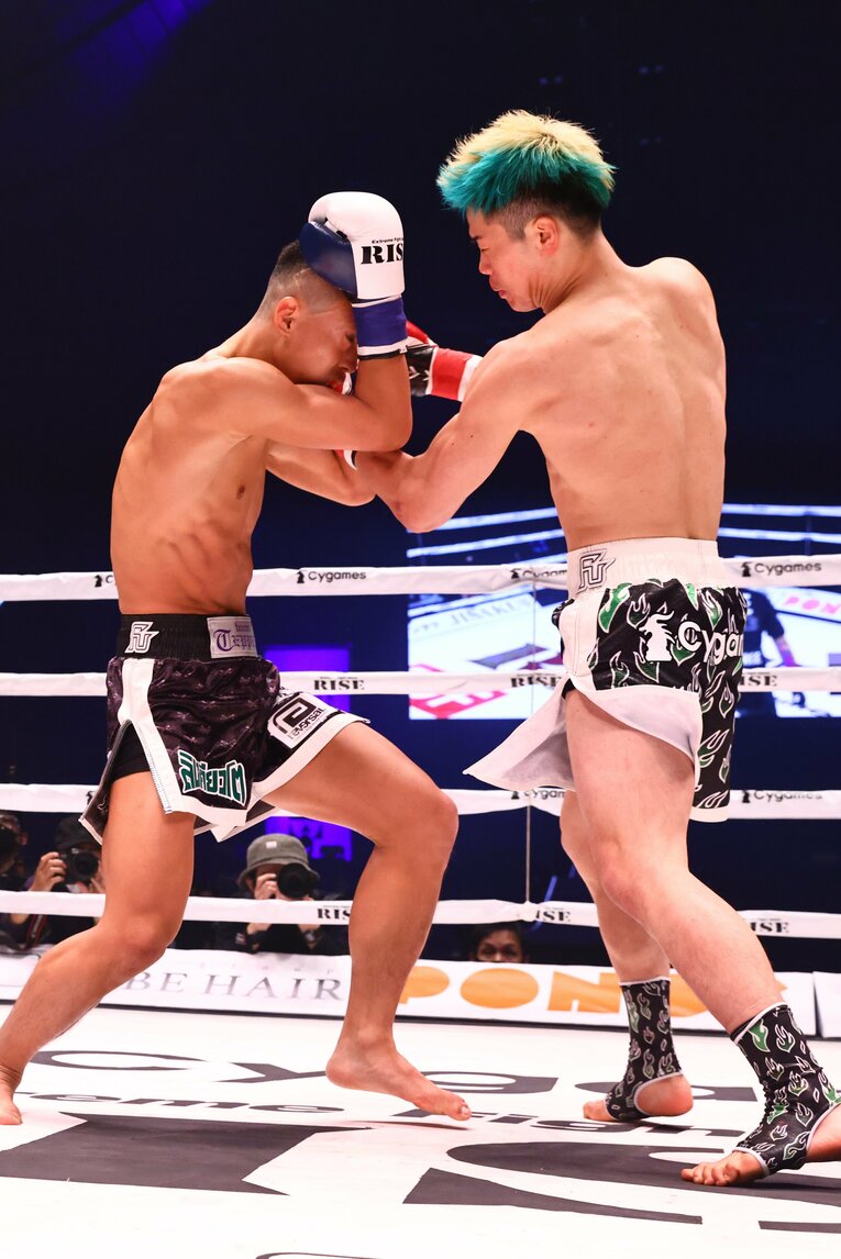 那須川天心のRISE卒業試合、“親子喧嘩”大苦戦の収穫とは？ 6.19武尊戦「何が何でも勝つ」発言から読み解く、大一番の戦術(11)