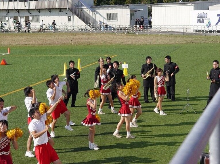 試合を応援する一橋大のチア・応援部／取材対象者提供