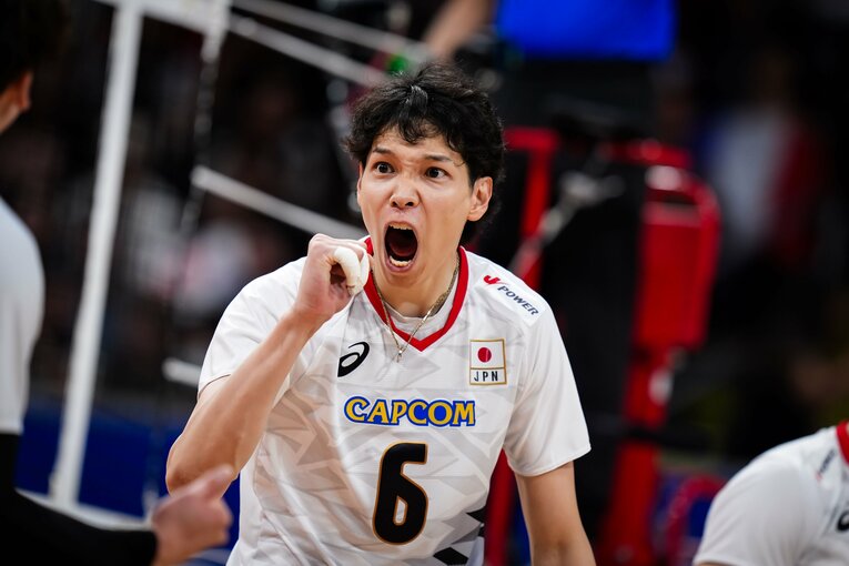 山内晶大（VNLフランス戦）　©︎Volleyball World