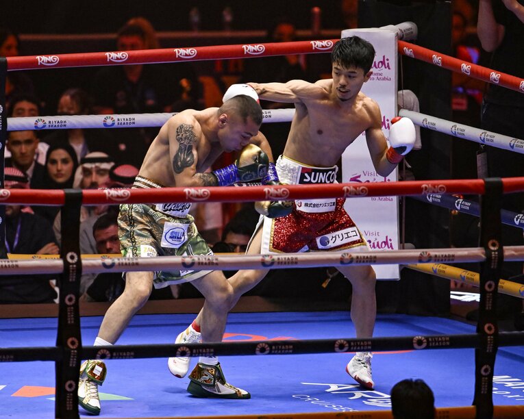 中谷潤人vs.セバスチャン・エルナンデス　©Hiroaki Finito Yamaguchi