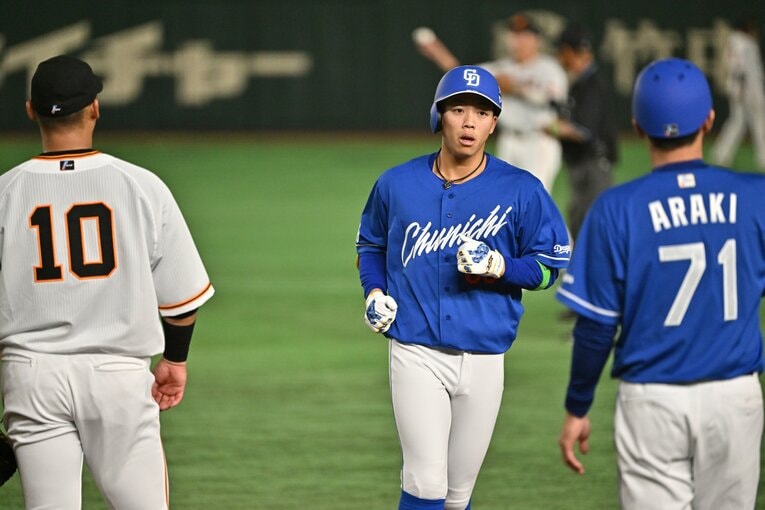 最下位に沈んだ中日の希望の星である岡林　©︎Hideki Sugiyama