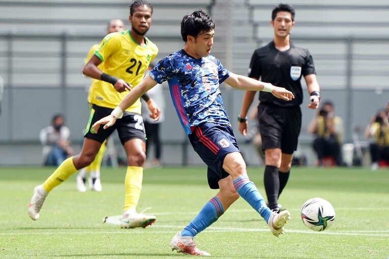 オーバーエイジ枠で東京五輪代表にも選ばれた遠藤航。森保一監督からの信頼も厚い　(C)Getty Images