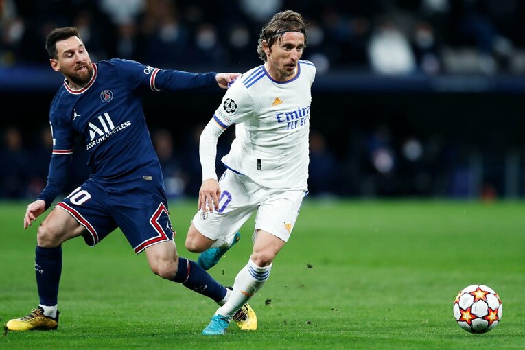 PSGメッシらをサポーターが威圧…CLベスト16でレアル大逆転勝利の背景＜翌日、カンプノウではなぜかバルサの守護神にブーイング＞(18)