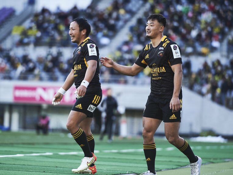 流大、尾﨑晟也（東京サントリーサンゴリアス）©︎Yuki Suenaga