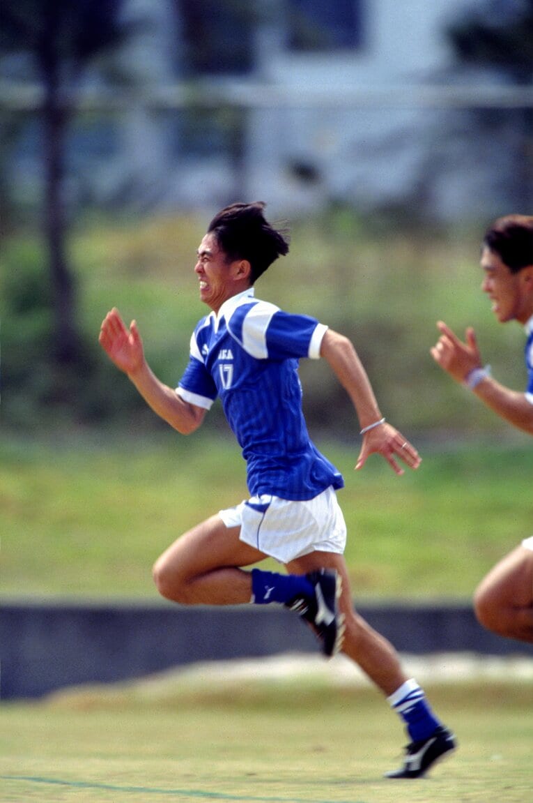 1993年3月の日本代表合宿で。森保は当時24歳。この前年に初めて日本代表入りするまで、ほぼ“無名”の存在だった　©AFLO