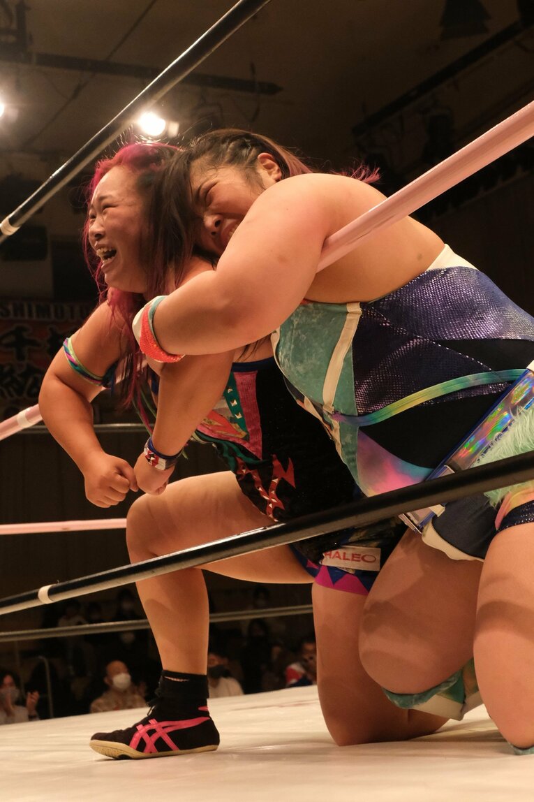 センダイガールズの11.23後楽園大会メインにて行われた「チーム200キロ」橋本千紘&優宇vsアンドラス宮城&響