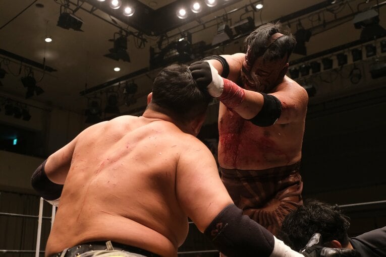 蛍光灯で殴り合い、大流血して…メキシコ人デスマッチファイター「もっと日本にいたい」ビオレント・ジャックの切実な思い「外国人がって…でも、ここがオレの家」(107)