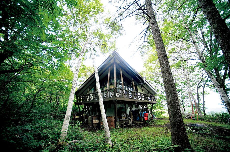 黒沢ヒュッテを守って55年。藝大山岳部は藝大「山小屋」部!?<Number Web> photograph by Asami Enomoto