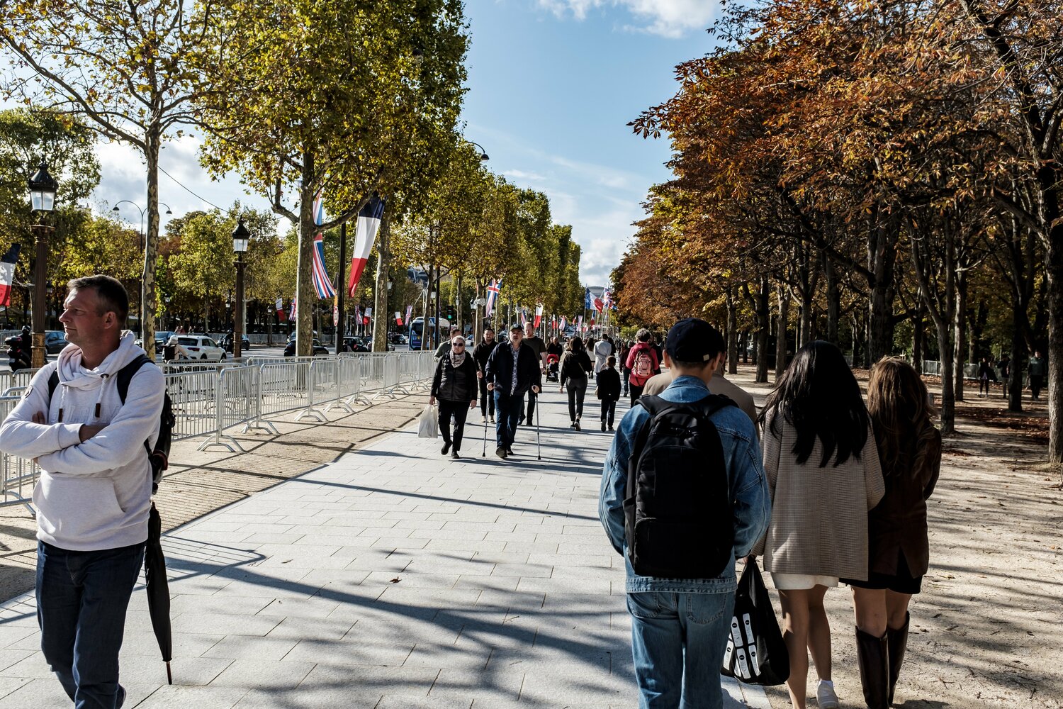 凱旋門へ続く道で ©Kiichi Matsumoto