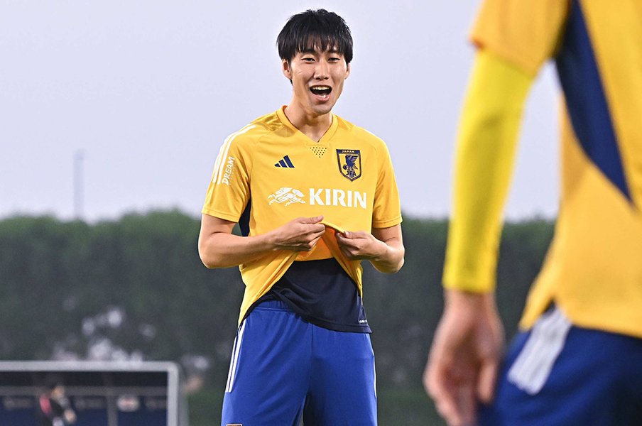 練習中の鎌田　©Takuya Kaneko/JMPA