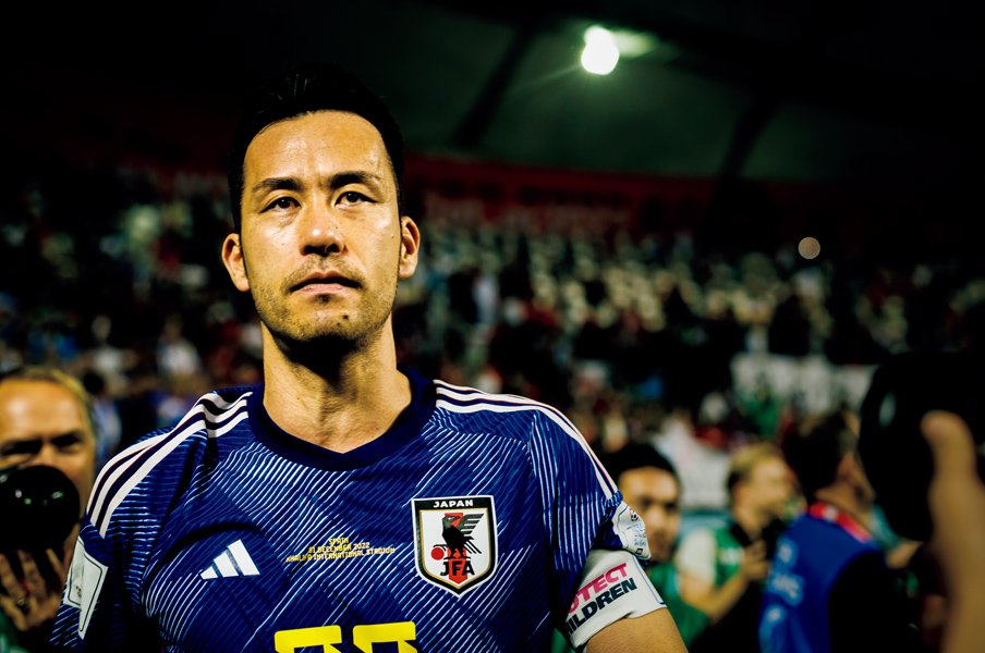 キャプテンの肖像 吉田麻也 耐えぬいた男 サッカー日本代表 Number Web ナンバー