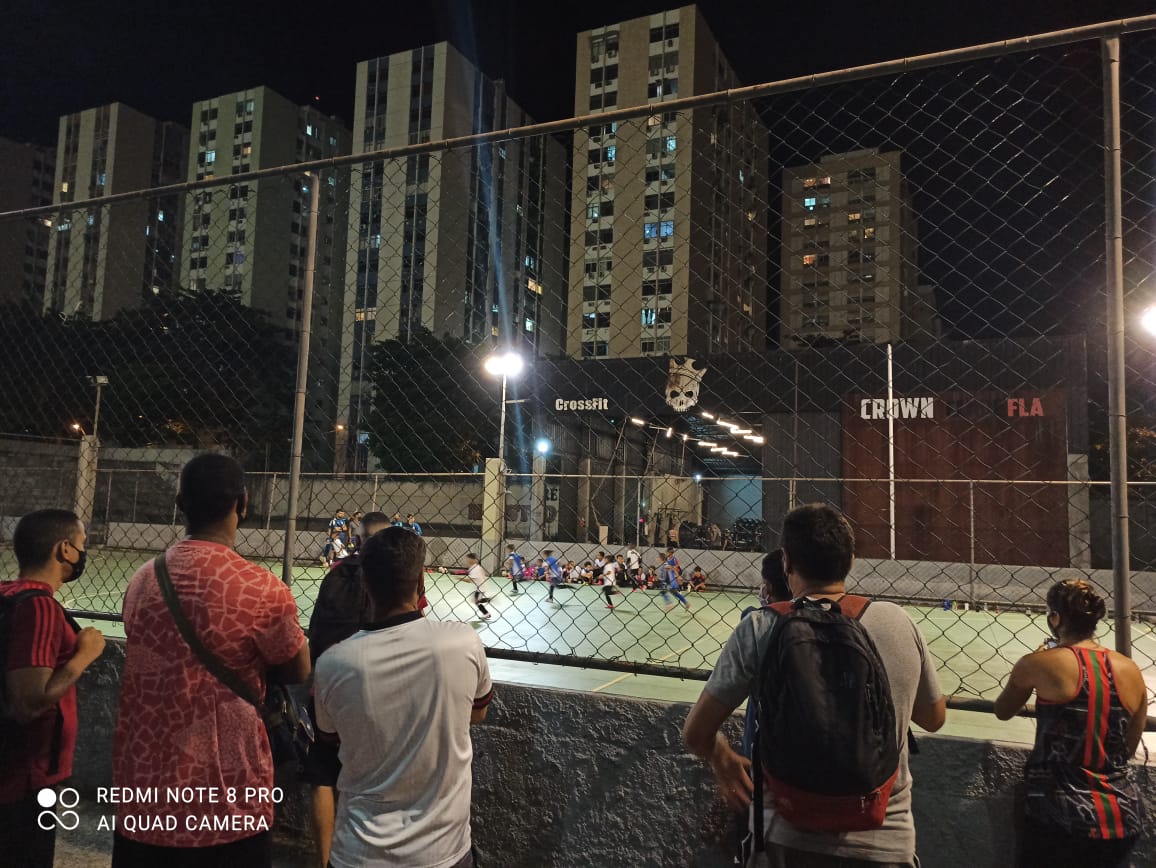 気づけば親など関係者が見つめる状況に©Hiroaki Sawada