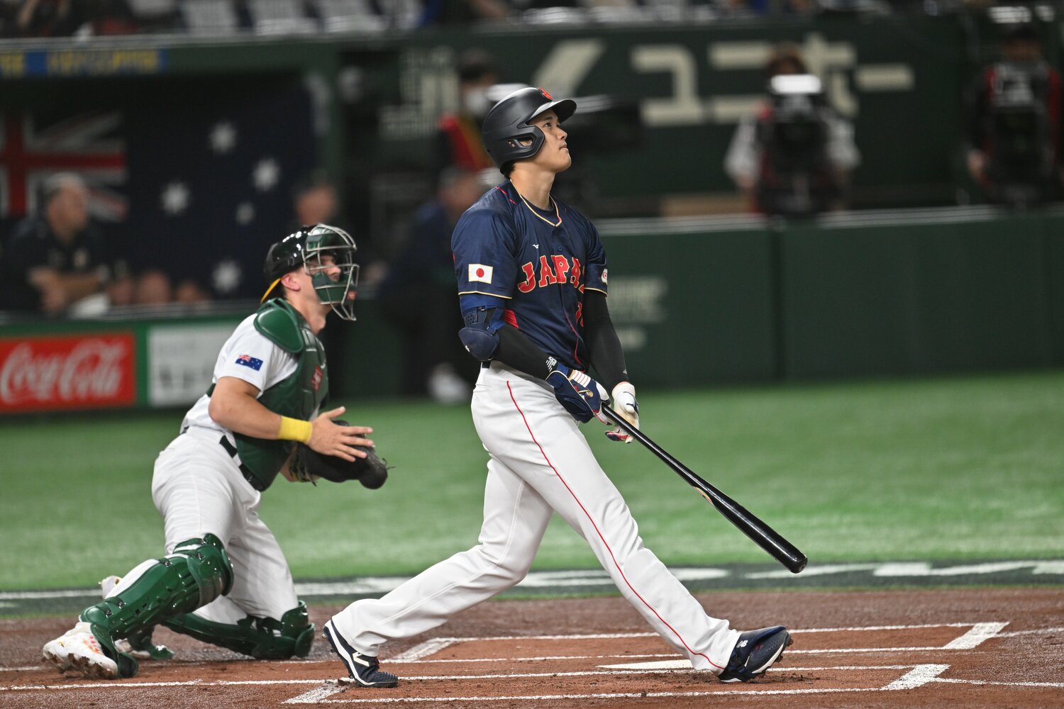 オーストラリア戦で放った特大のホームランに相手捕手も…　©Naoya Sanuki